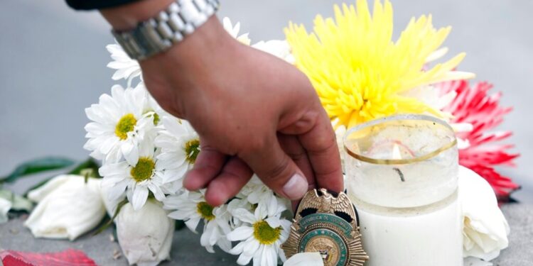 Ataque del ELN mata a 5 militares y deja a varios heridos en Colombia