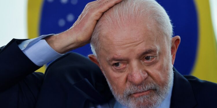 Lula llama «problema» a Maduro. Reportan explosión de planta de PDVSA.