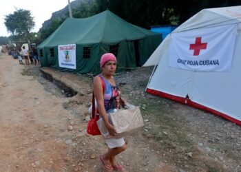Cuba evacua a 66.000 personas en zona este ante amenaza de temporal y tormenta tropical