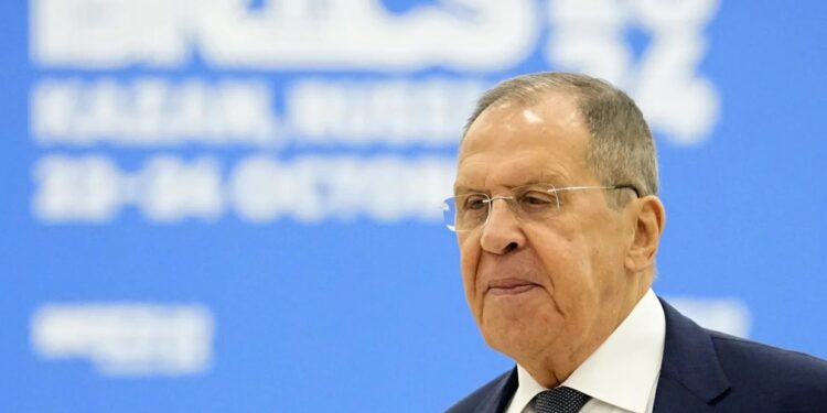 Rusia: Estamos muy lejos de una solución política y diplomática con Ucrania