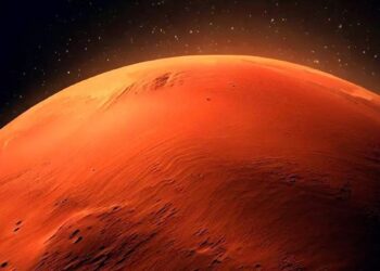 La foto de la NASA que muestra una nave espacial estrellada sobre la superficie de Marte