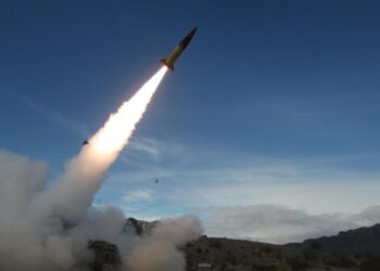 Se complica el frente: Ucrania ataca por primera vez territorio ruso con misiles ATACMS, según diario de Kiev