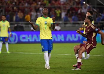 Vinicius falló un penal y Venezuela Empata 1-1 Con Brasil