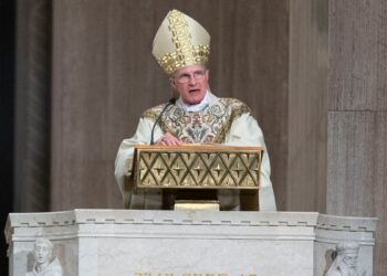 Obispos de EEUU debaten sobre aborto e inmigración con Trump como telón de fondo