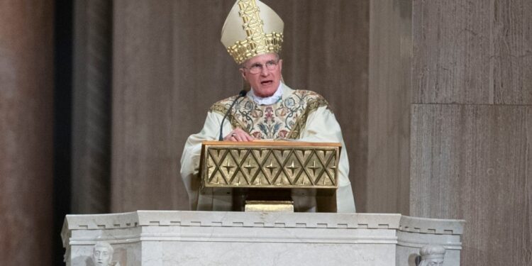 Obispos de EEUU debaten sobre aborto e inmigración con Trump como telón de fondo