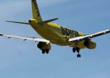 Aerolínea de EEUU dice que avión rumbo a Haití fue alcanzado por disparos