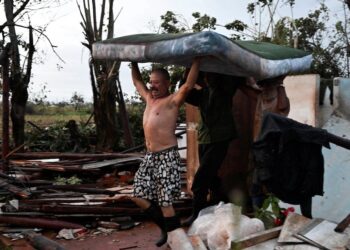 Cuba después del huracán Rafael: hambre, apagones y represión