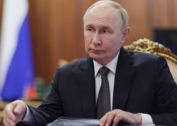 Putin hace alarde de nuevo misil ruso y hace advertencia a la OTAN