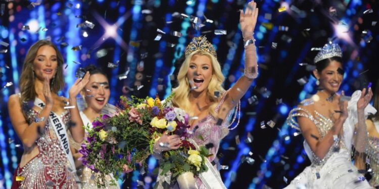 Victoria Kjær de Dinamarca es coronada Miss Universo en Ciudad de México