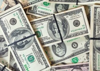 La brecha cambiaria en Argentina se mantiene en 10%, este lunes 18 de noviembre