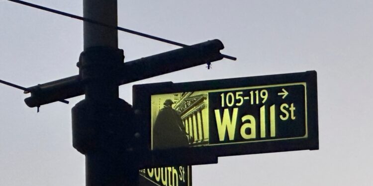 Wall Street cierra la semana al alza