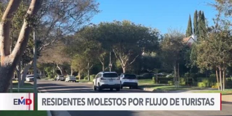 Mansión de la familia Menéndez se convierte en atracción turística de Beverly Hills