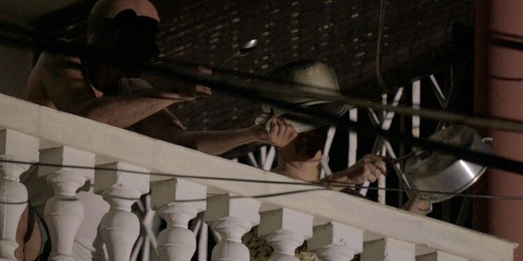 Régimen de Cuba arremete contra la población, hay detenidos por protestar contra los apagones