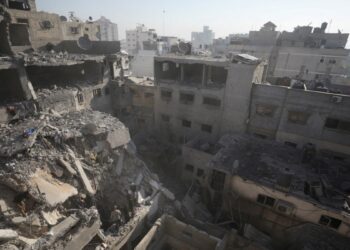 Pocas esperanzas en Gaza de que las órdenes de detención frenen ofensiva israelí