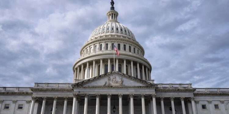 Republicanos ganan 218 escaños en Cámara de Representantes, controlarán el gobierno