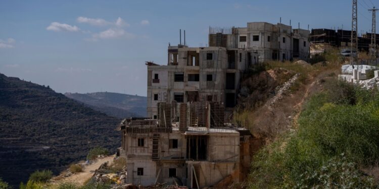 Estados Unidos sanciona a grupo que construye asentamientos en Cisjordania