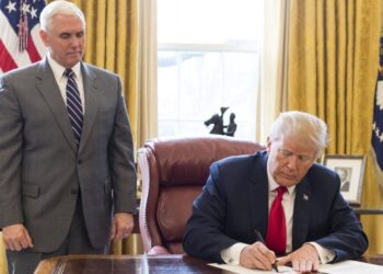 EEUU entre reconocer a Edmundo o acordar con Maduro