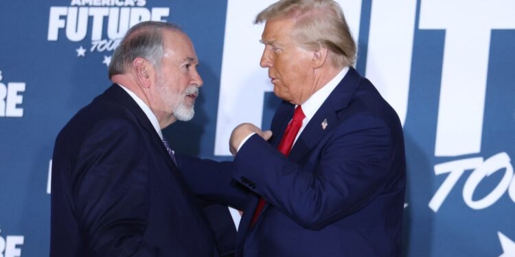 Trump nomina a Mike Huckabee como embajador en Israel