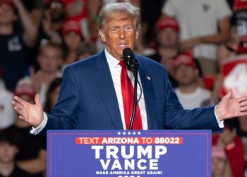 Trump presiona a aspirantes para encabezar el Senado a que aprueben de inmediato a su gabinete