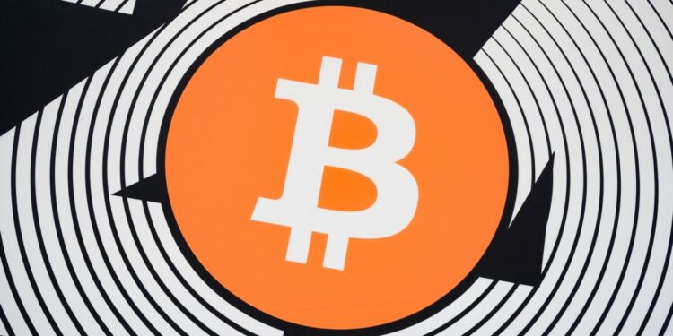 Precio del bitcoin se dispara sobre los 87.000 dólares tras victoria de Trump