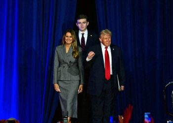 Donald Trump gana la presidencia de EEUU en una apretada contienda electoral luego de triunfar en algunos Estados clave