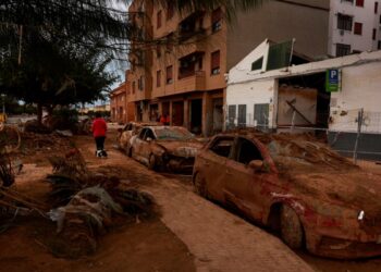 En fotos | Valencia, España, se prepara para posibles nuevas tormentas