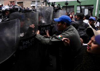 Tribunal de Bolivia desconoce a Evo Morales como líder del partido de gobierno, se dificulta candidatura