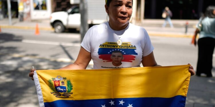 Venezuela continúa debatiéndose entre las acusaciones del oficialismo y la defensa del voto de la oposición