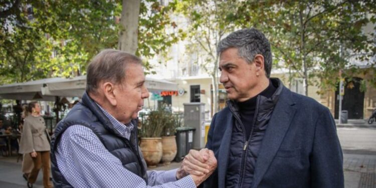 Edmundo González recibe respaldo del alcalde de Buenos Aires tras reunión en España