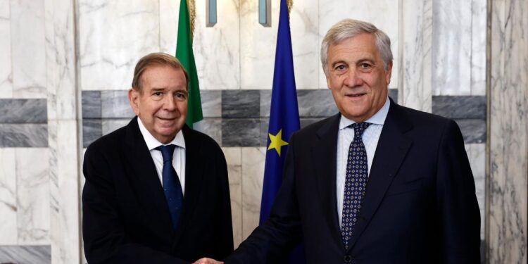 Hay un intento de asfixiar la libertad