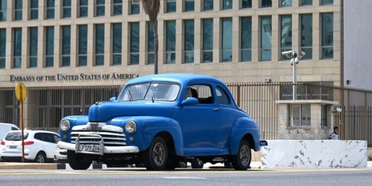 Embajada de EEUU en La Habana anuncia cambios en servicios de visa