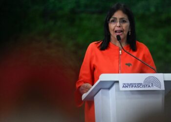 Chavismo habla de la elección en EEUU. González anticipa juramentación.