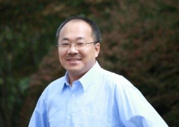 Tribunal chino condena a siete años de cárcel a periodista acusado de espionaje, según su familia