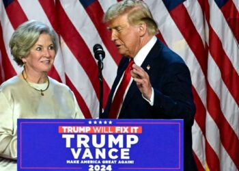 Trump nombra a su jefa de campaña como su jefa de gabinete