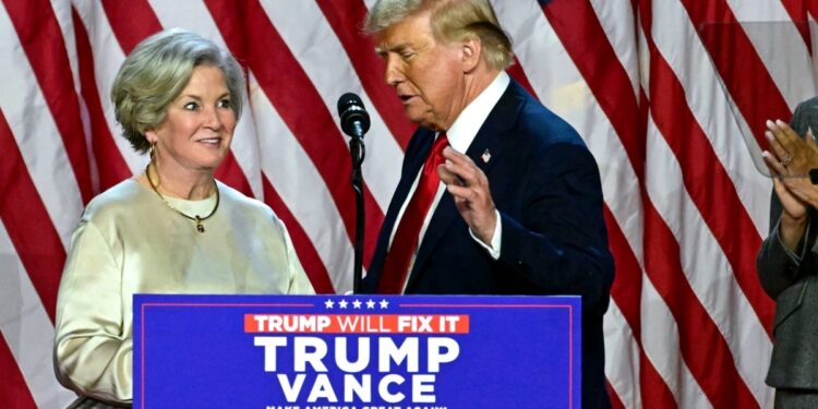 Trump nombra a su jefa de campaña como su jefa de gabinete