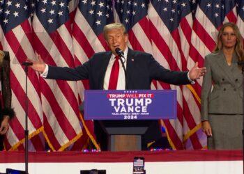 Departamento de Justicia de EEUU acusa a iraníes de plan para asesinar a Donald Trump