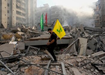 Al menos 77 muertos en Líbano y Gaza dejan bombardeos de Israel