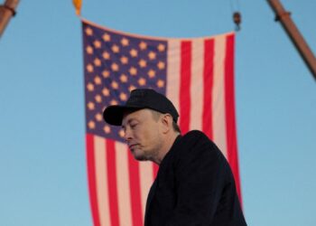 Juez sopesa impugnar regalo de un millón de dólares de Elon Musk a votantes en EEUU