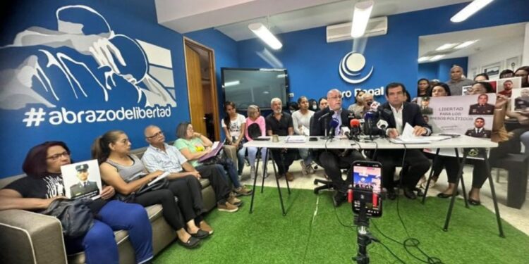 aumenta a 1,976 la cantidad de presos políticos en una semana