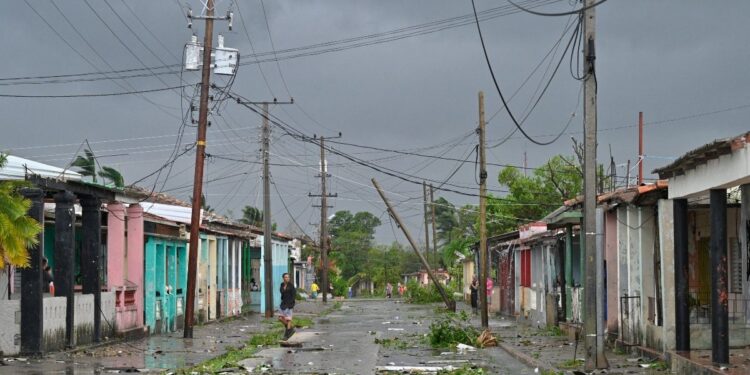 Cuba reporta localidades sin luz a dos semanas del huracán