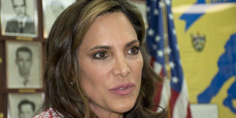 María Elvira Salazar conversa con Elon Musk sobre cómo mejorar la conectividad en Cuba