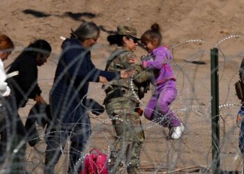 Trump prevé declarar estado de emergencia y recurrir al ejército para deportar migrantes