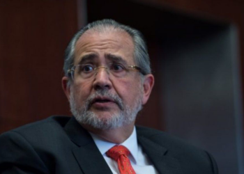 Editor de El Nacional emplaza a Telefónica a explicar bloqueo de medios independientes en Venezuela