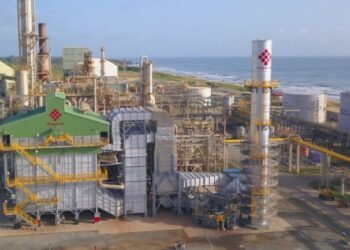 Colombia someterá a control a Monómeros