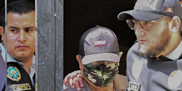 Tribunal ordena prisión preventiva para hermano de la mandataria de Perú