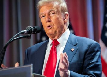 Trump no tomará decisiones sobre licencias petroleras en Venezuela hasta mayo