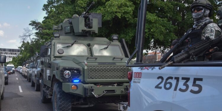 Fuerzas mexicanas decomisan más de una tonelada de fentanilo en Sinaloa