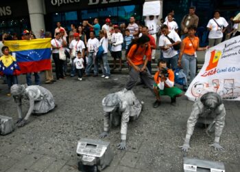 Índice de la SIP alerta deterioro de libertad de prensa en la región, en especial en Perú y Venezuela