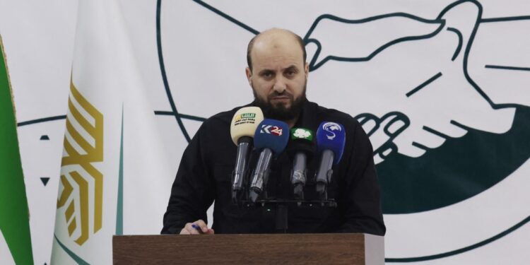 Rebeldes sirios que derrocaron a Assad nombran líder interino