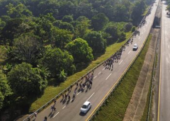 México intercepta a más de 5.200 migrantes en un día, en medio presiones de Trump